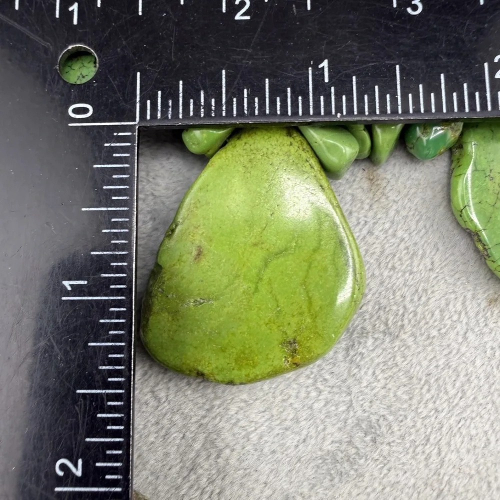 Vintage Statement Necklace Kelly Green Stone Layered HEAVY 18" - Picture 9 of 11